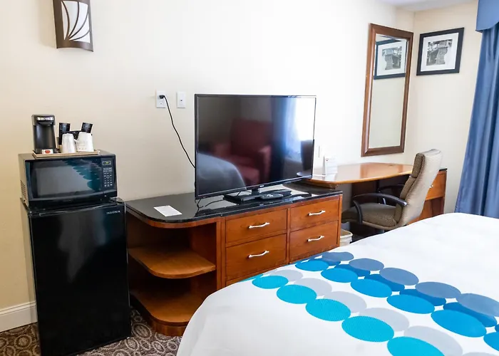 Days Inn By Wyndham College Park Atlanta Airport South