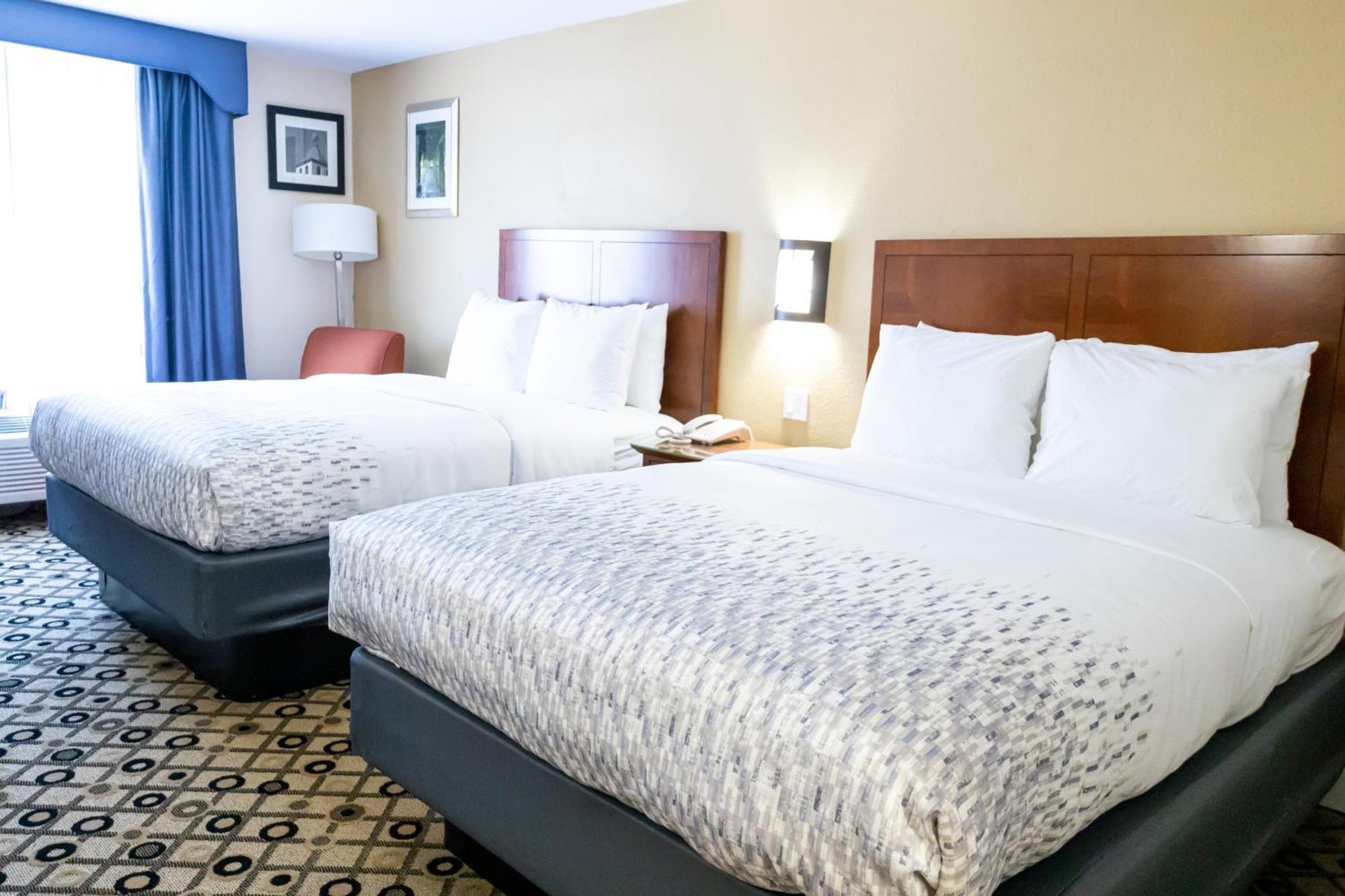 Hotel Days By Wyndham Atlanta Airport South
